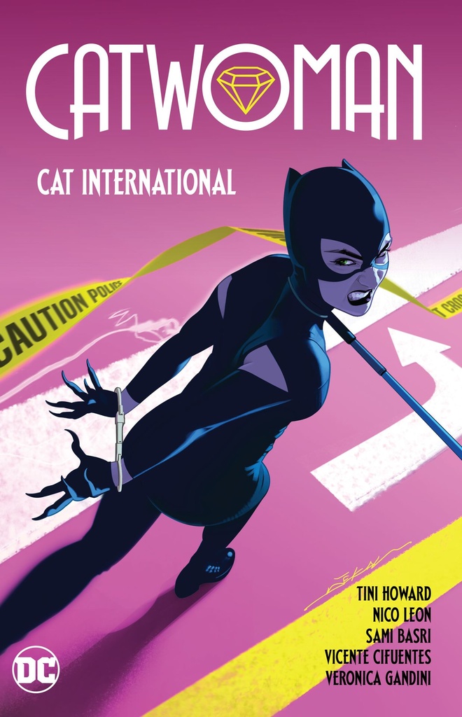 CATWOMAN (2022) 02 CAT INTERNATIONAL