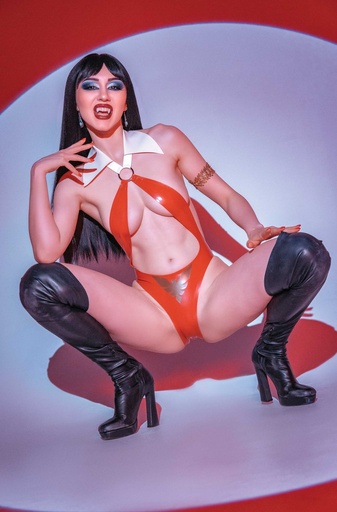 VAMPIRELLA ARMAGEDDON 11 CVR F INC 1:10 LAUREN DELOREAN COSP